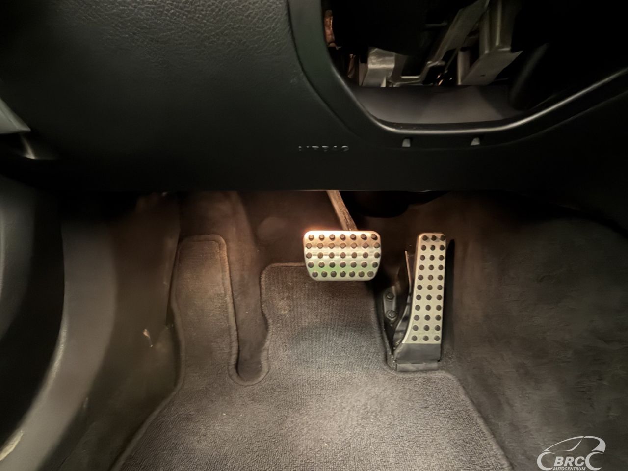 Mercedes-Benz C220 | 32