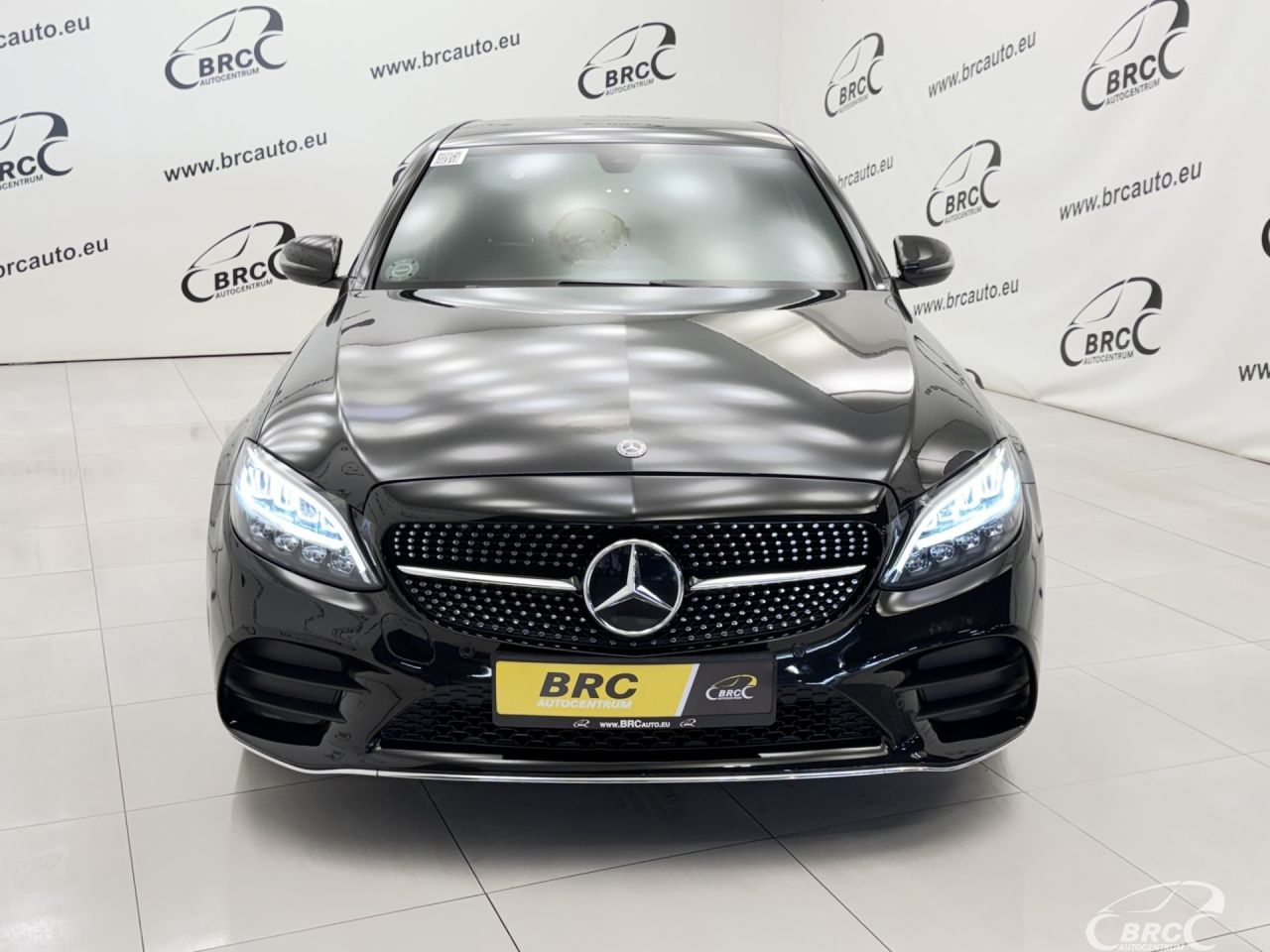 Mercedes-Benz C220 | 52