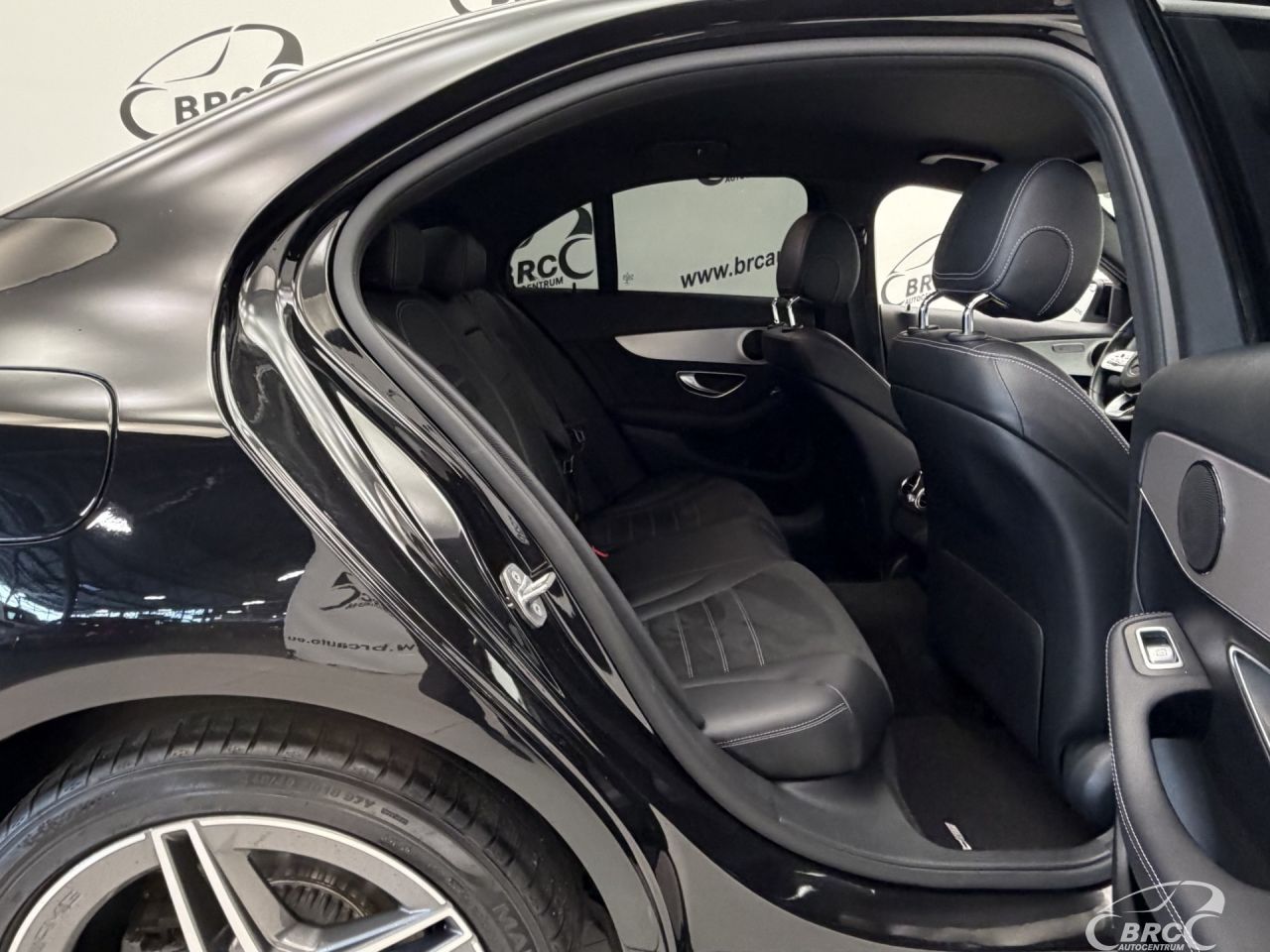 Mercedes-Benz C220 | 9