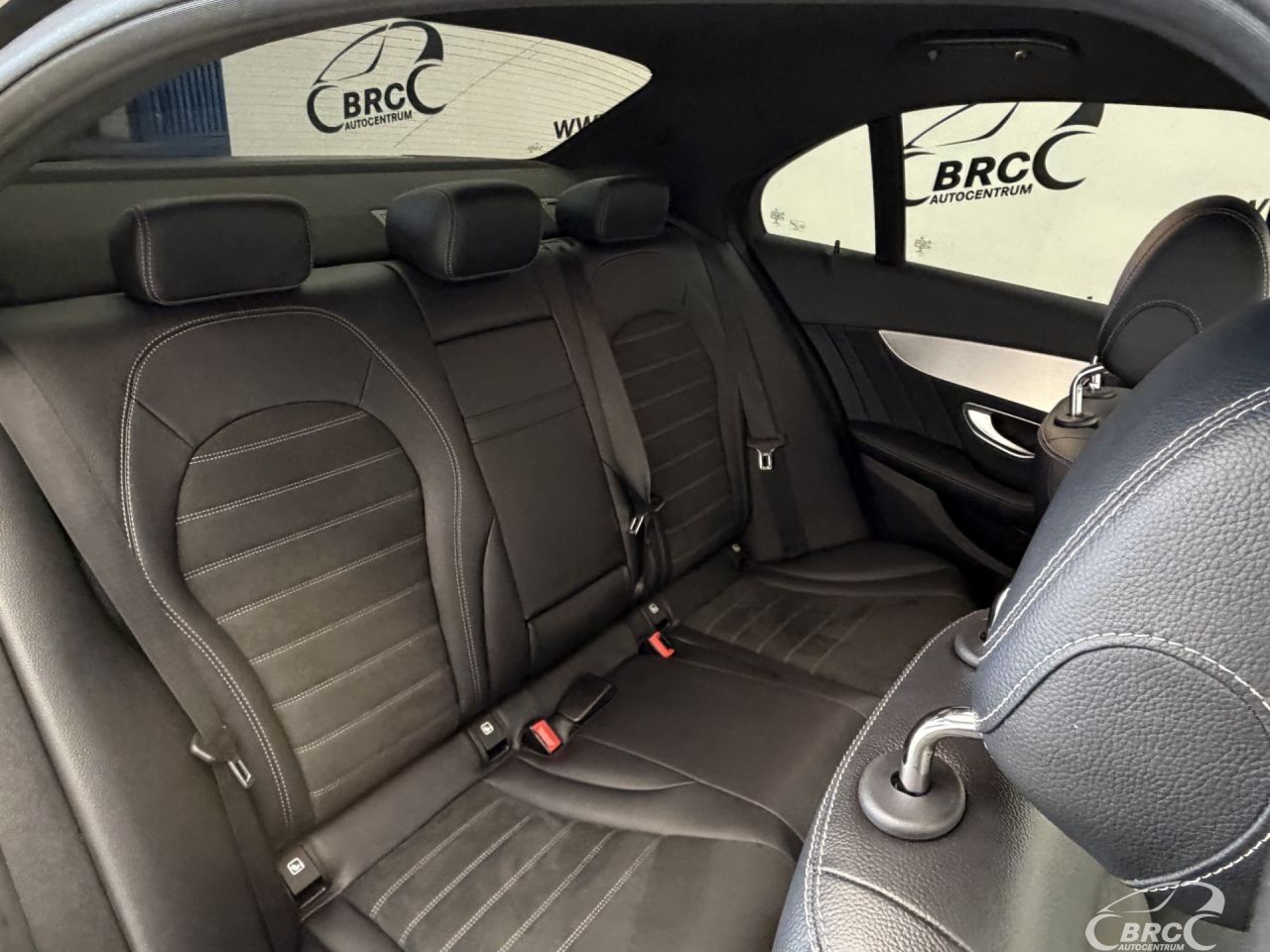 Mercedes-Benz C220 | 11