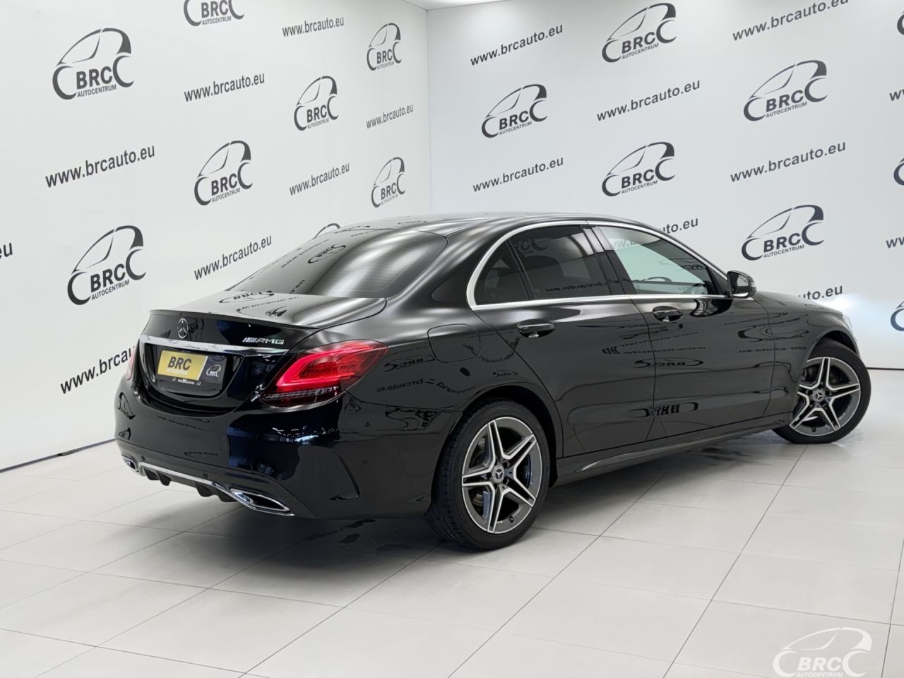 Mercedes-Benz C220 | 1