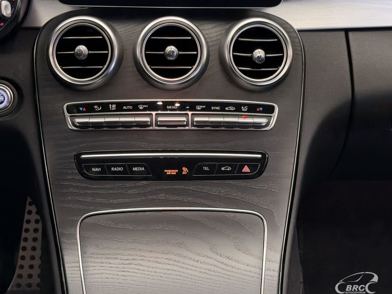 Mercedes-Benz C220 | 16