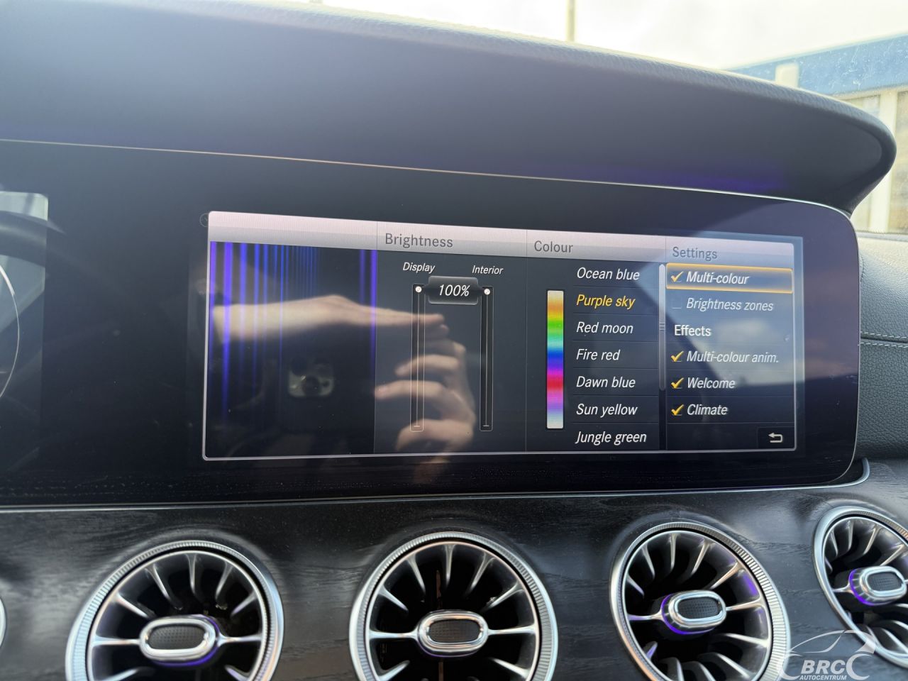 Mercedes-Benz E350 | 31