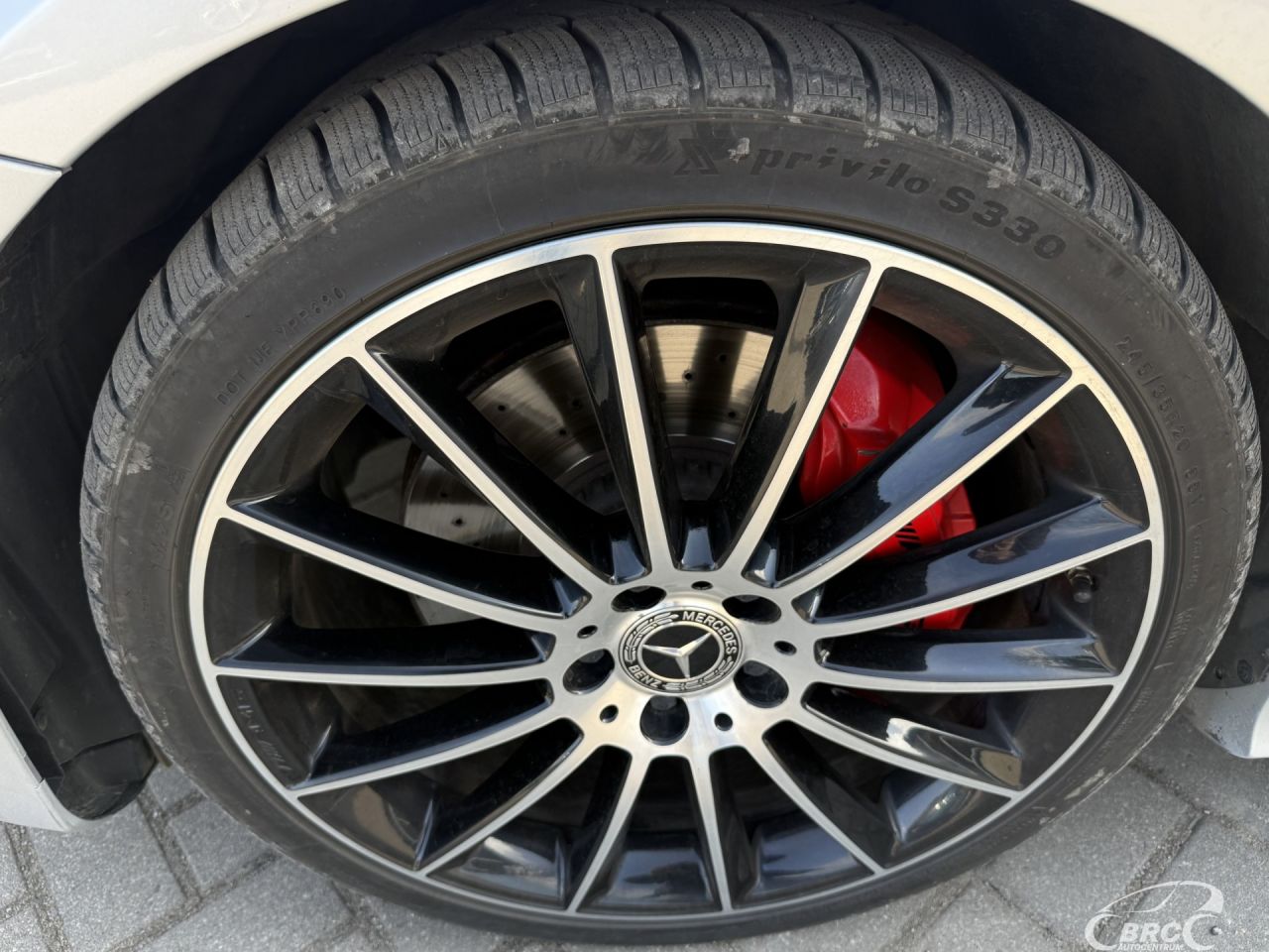 Mercedes-Benz E350 | 40