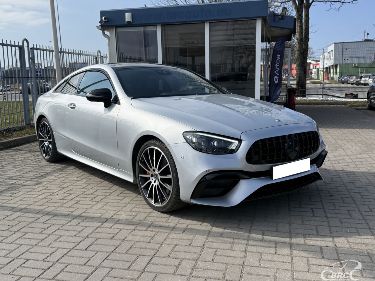 Mercedes-Benz E350 | 34