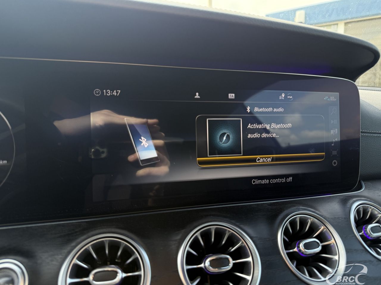 Mercedes-Benz E350 | 23