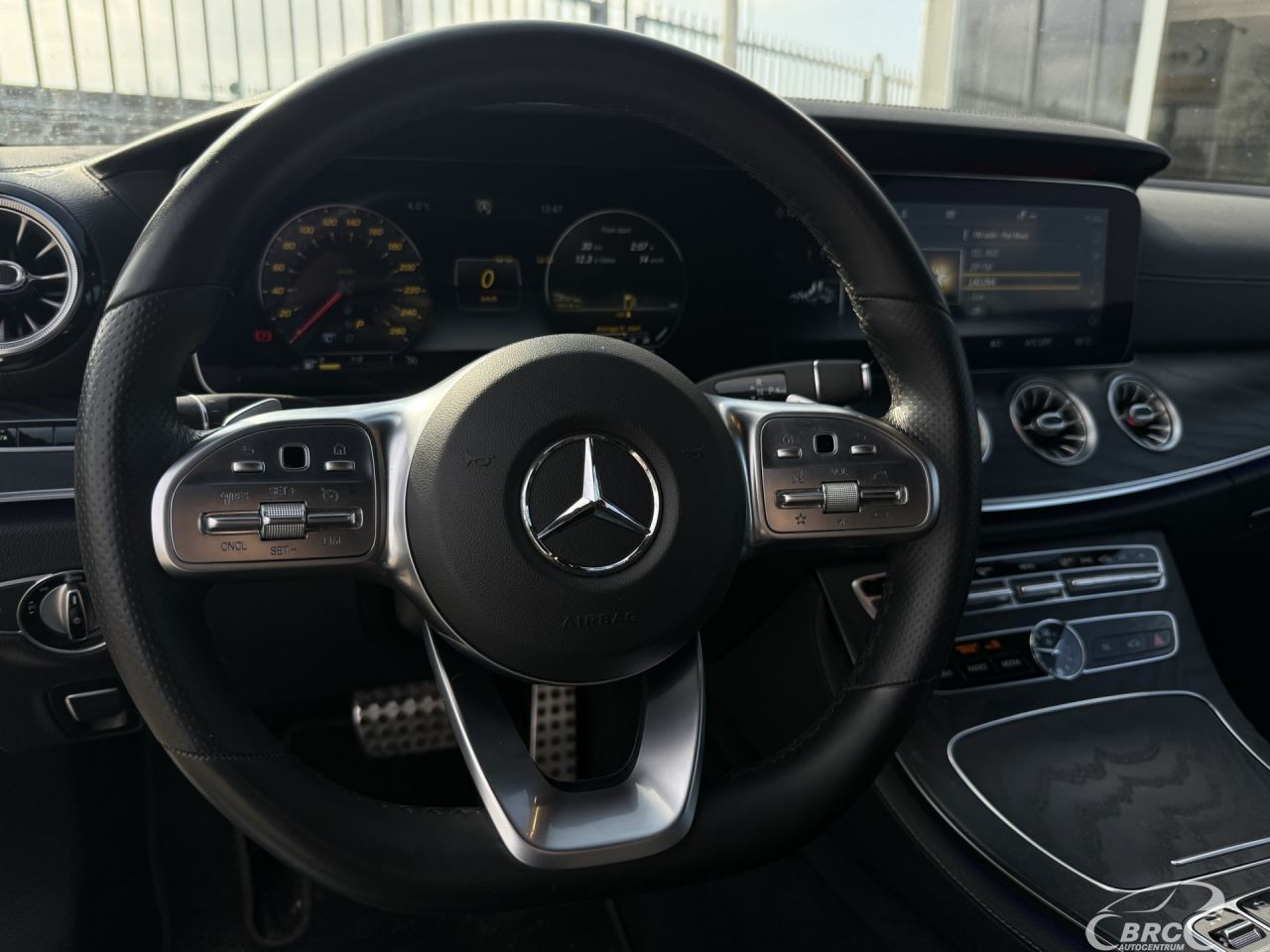 Mercedes-Benz E350 | 16