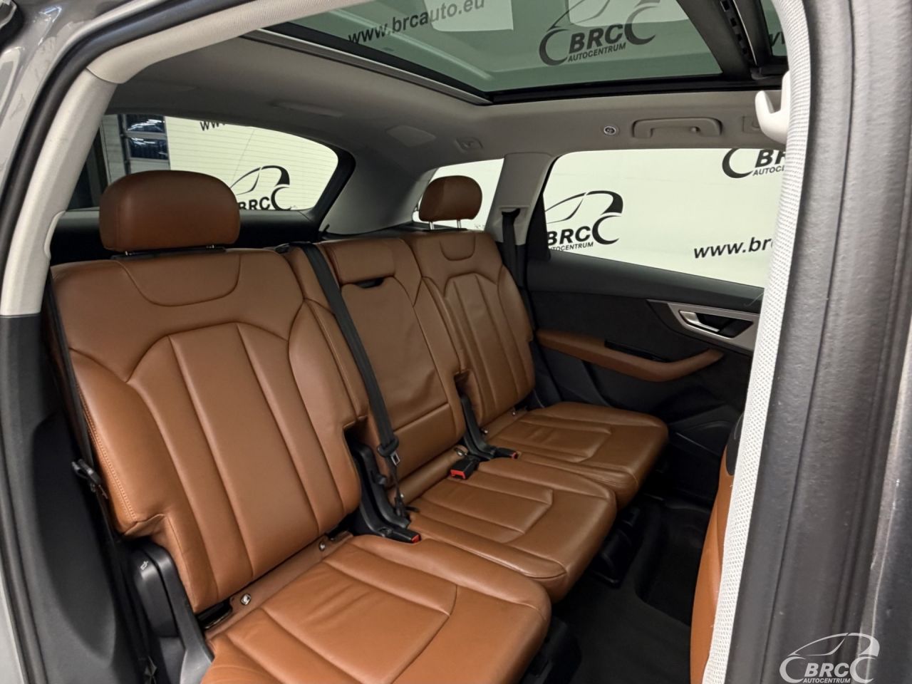 Audi Q7 | 11
