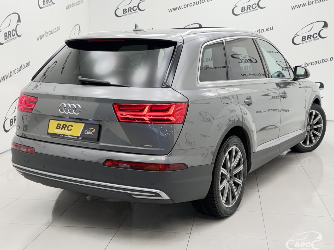 Audi Q7 | 53