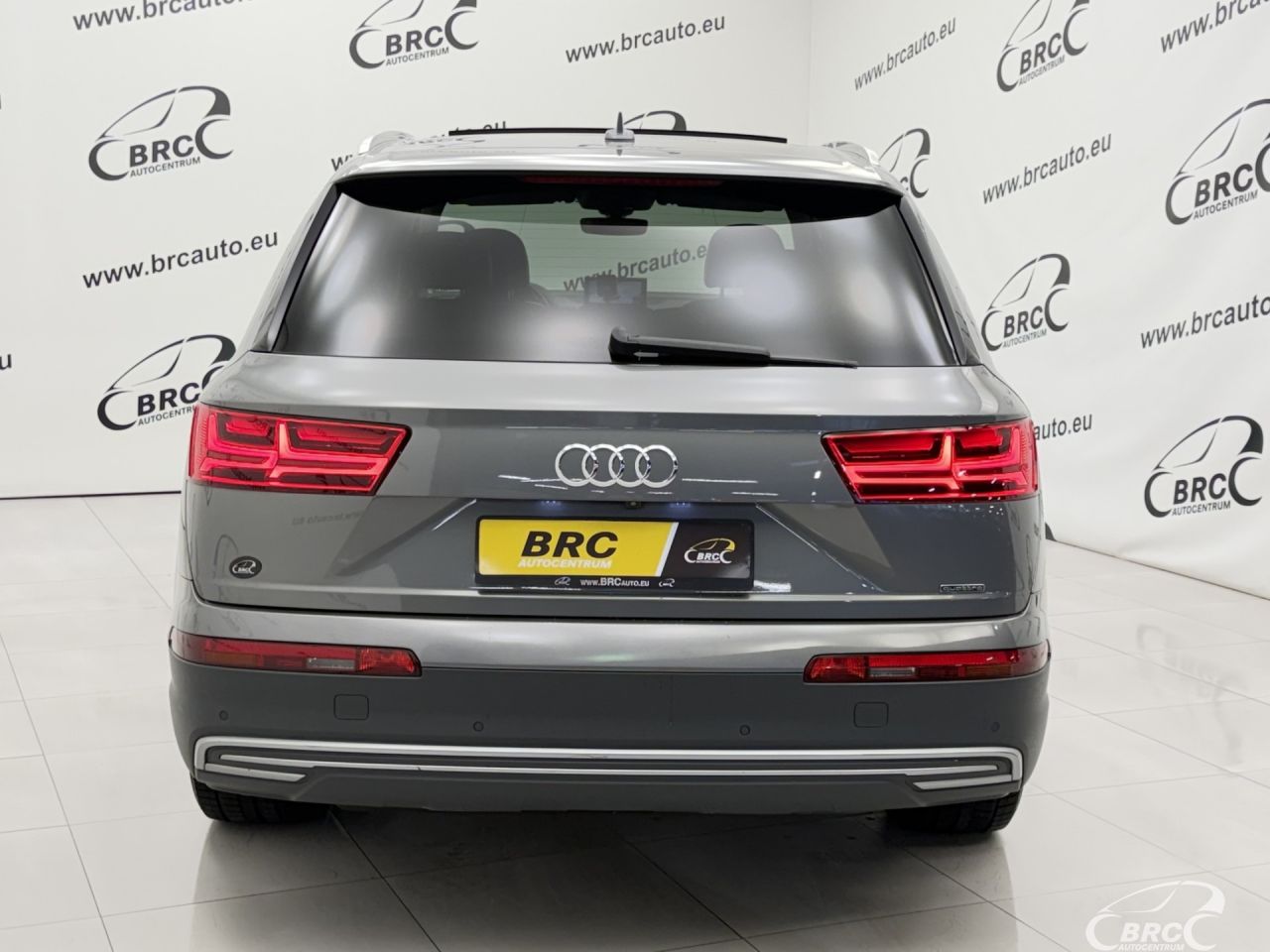 Audi Q7 | 55