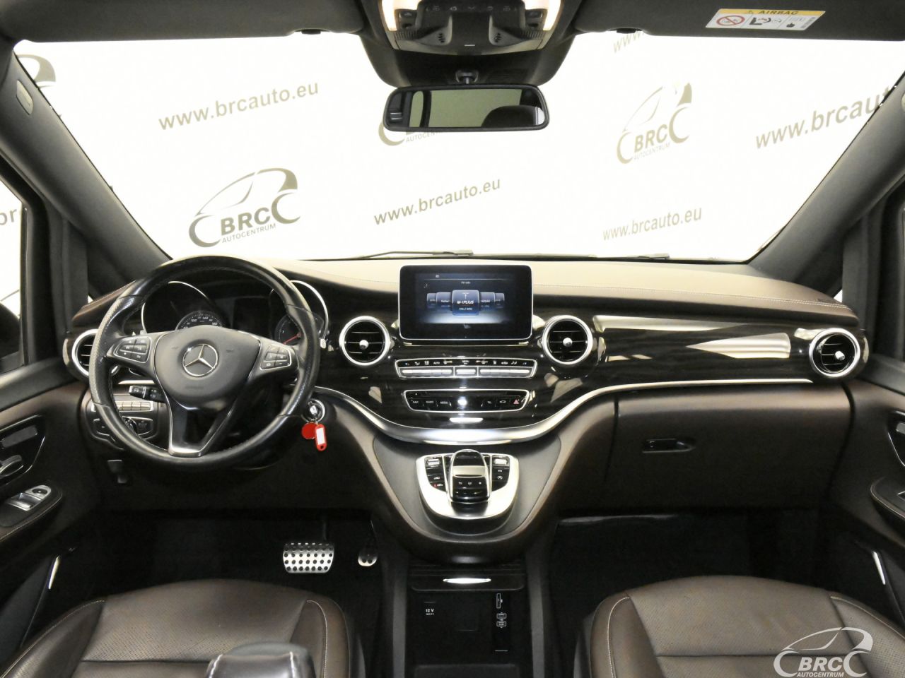 Mercedes-Benz V250 | 2