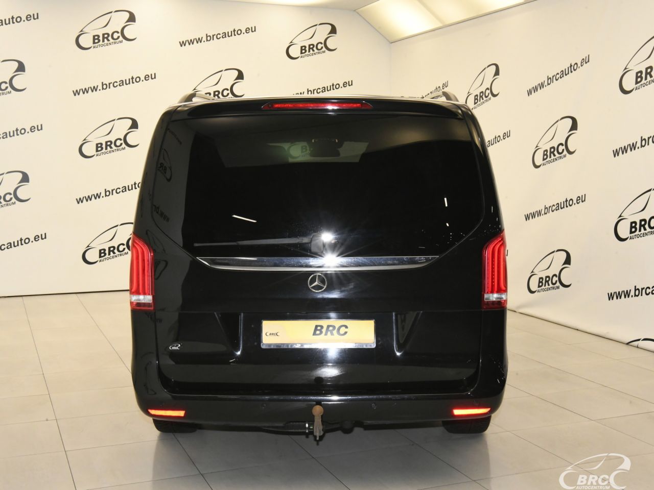 Mercedes-Benz V250 | 27