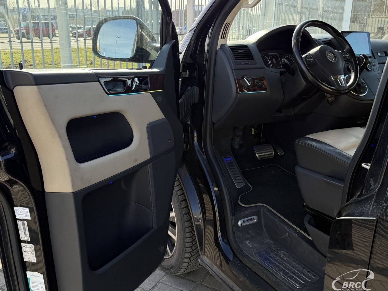 Volkswagen Multivan | 21