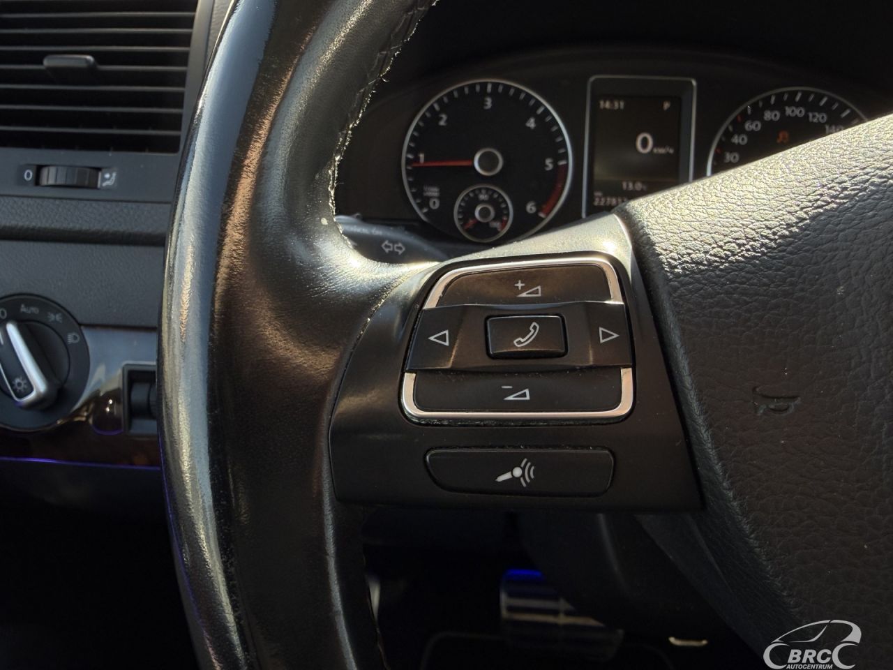 Volkswagen Multivan | 28