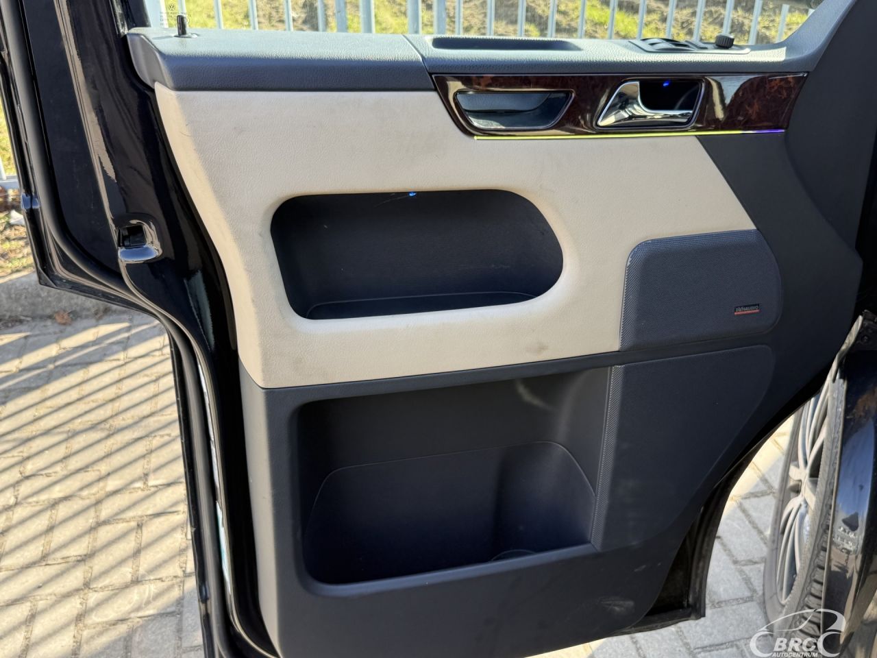 Volkswagen Multivan | 23