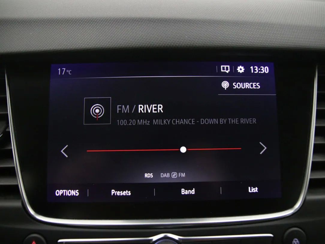 Opel Crossland X | 21