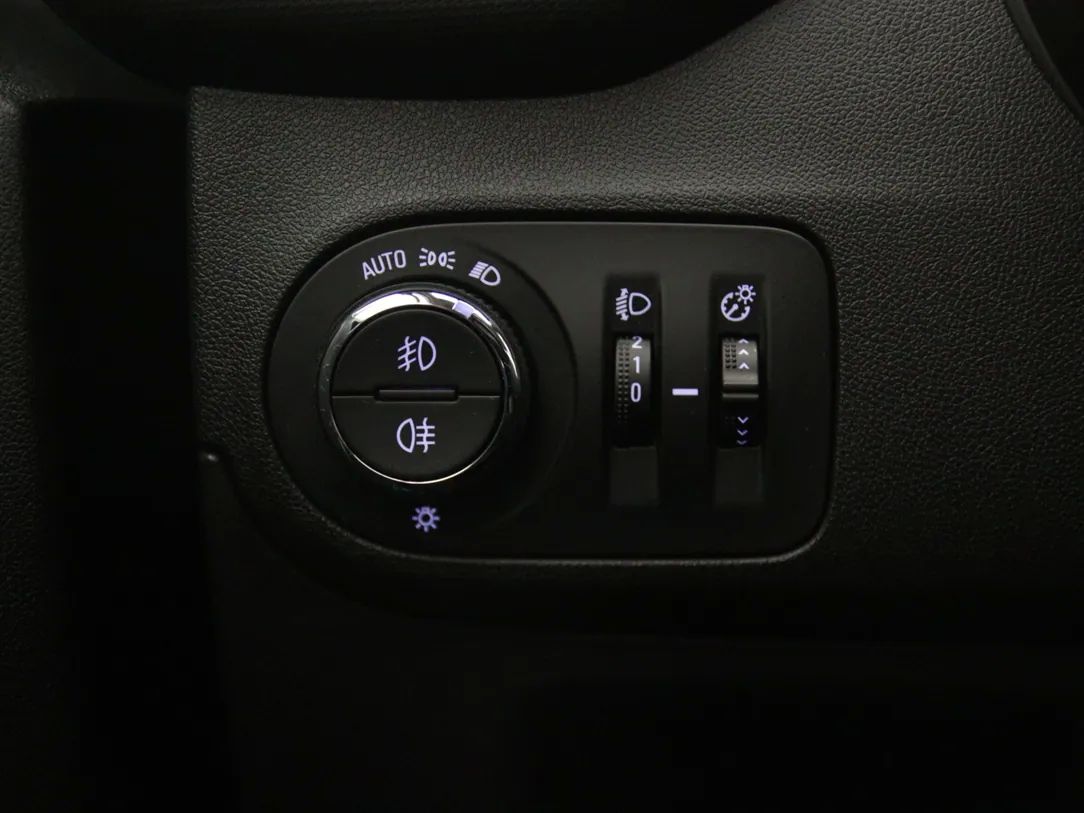 Opel Crossland X | 26