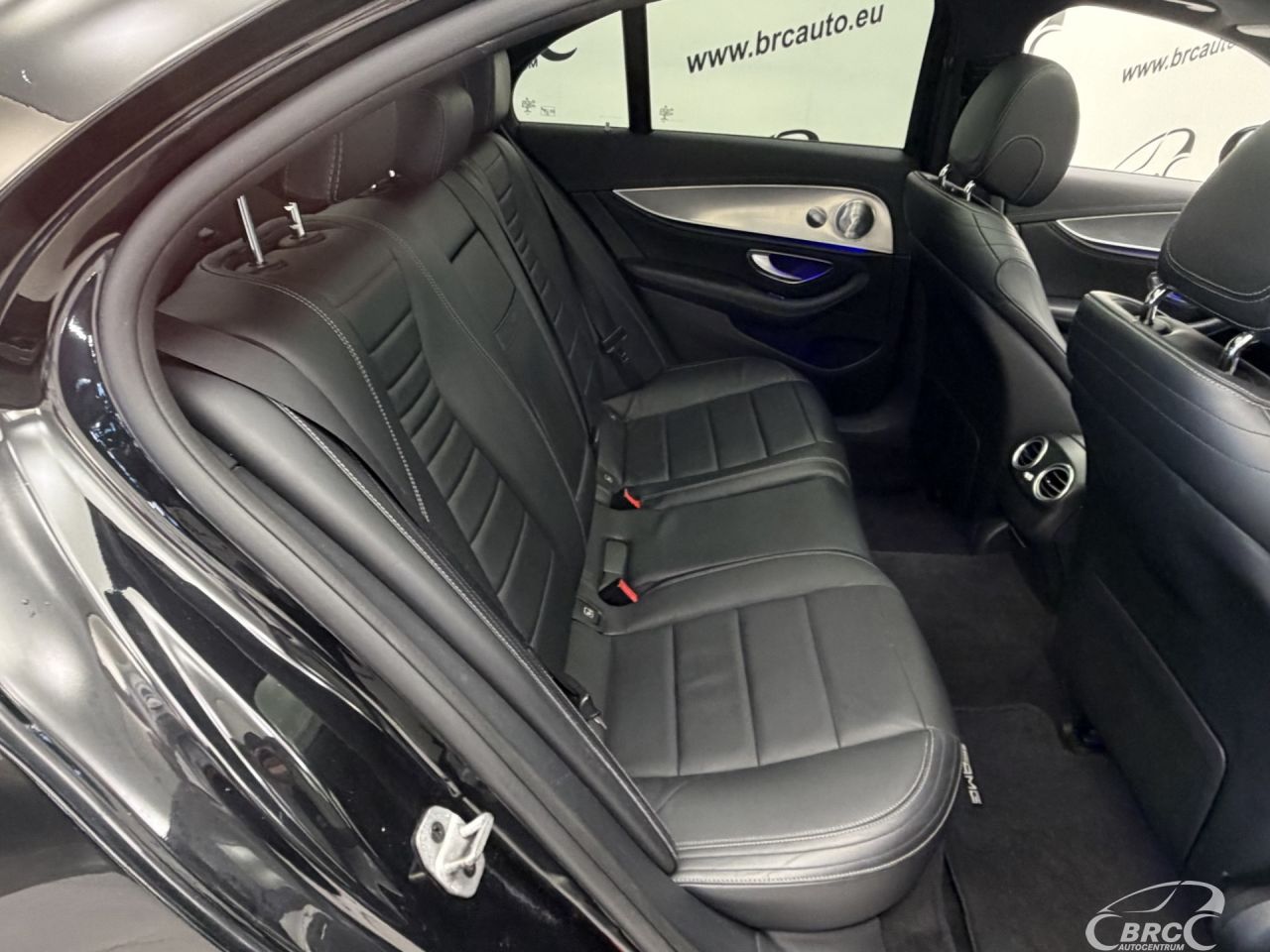 Mercedes-Benz E220 | 10