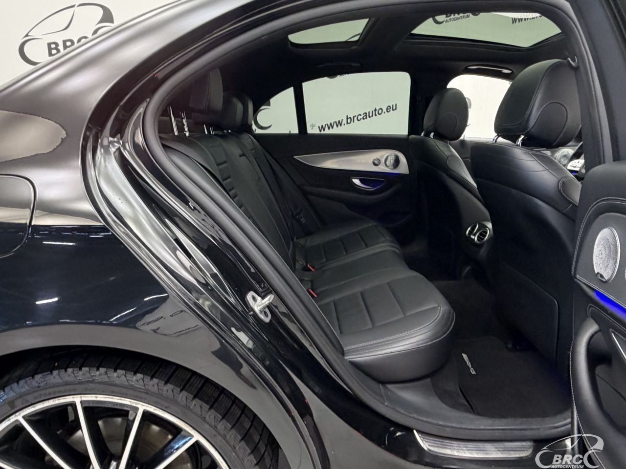 Mercedes-Benz E220 | 9