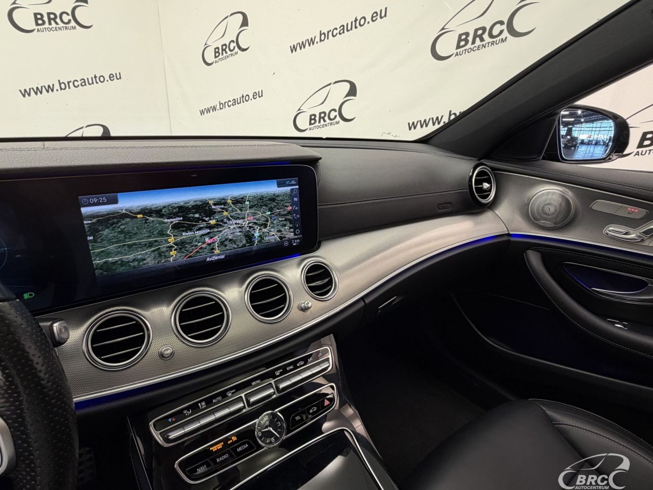 Mercedes-Benz E220 | 27