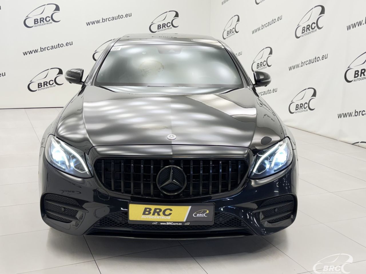 Mercedes-Benz E220 | 53