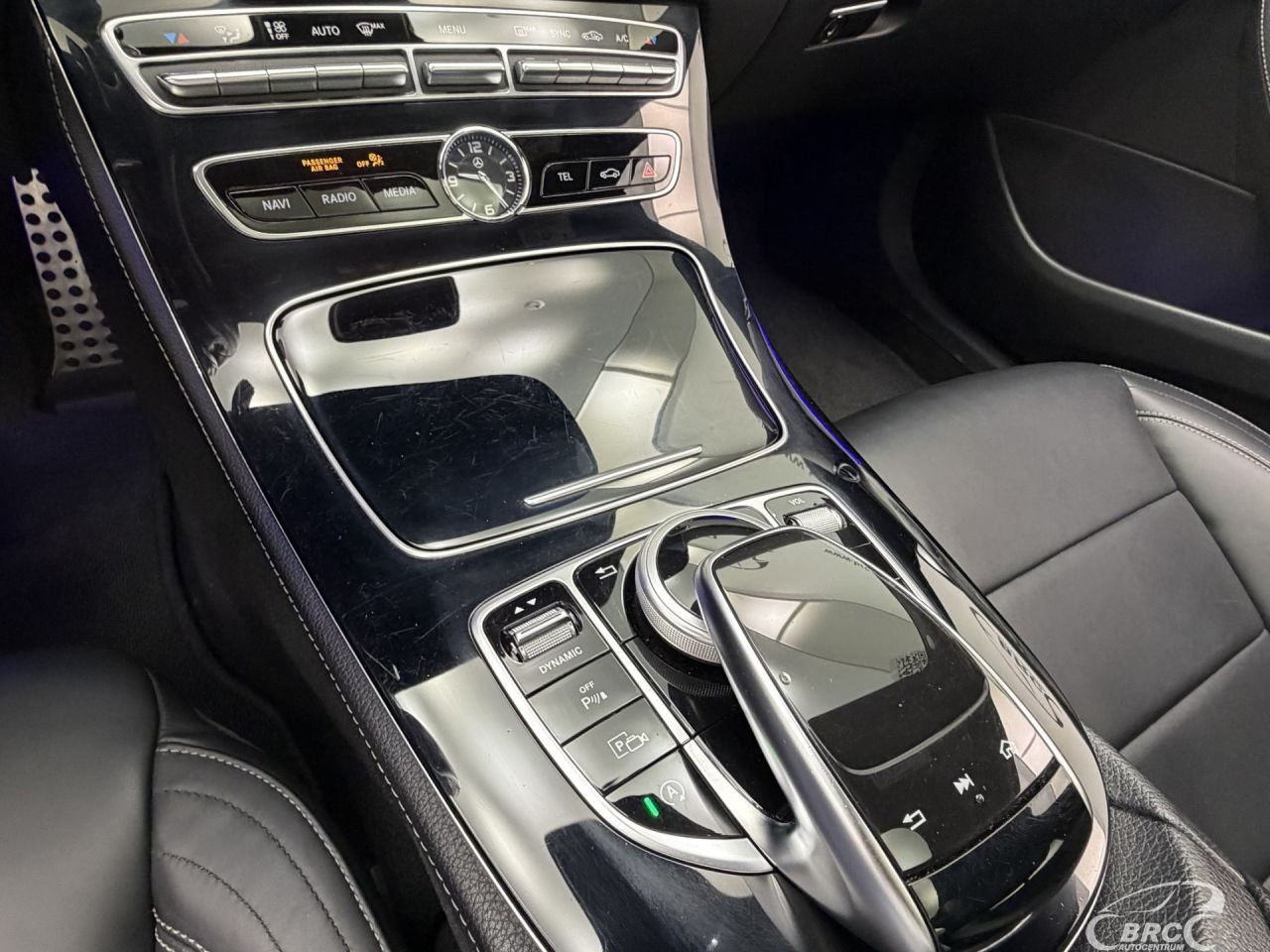 Mercedes-Benz E220 | 26