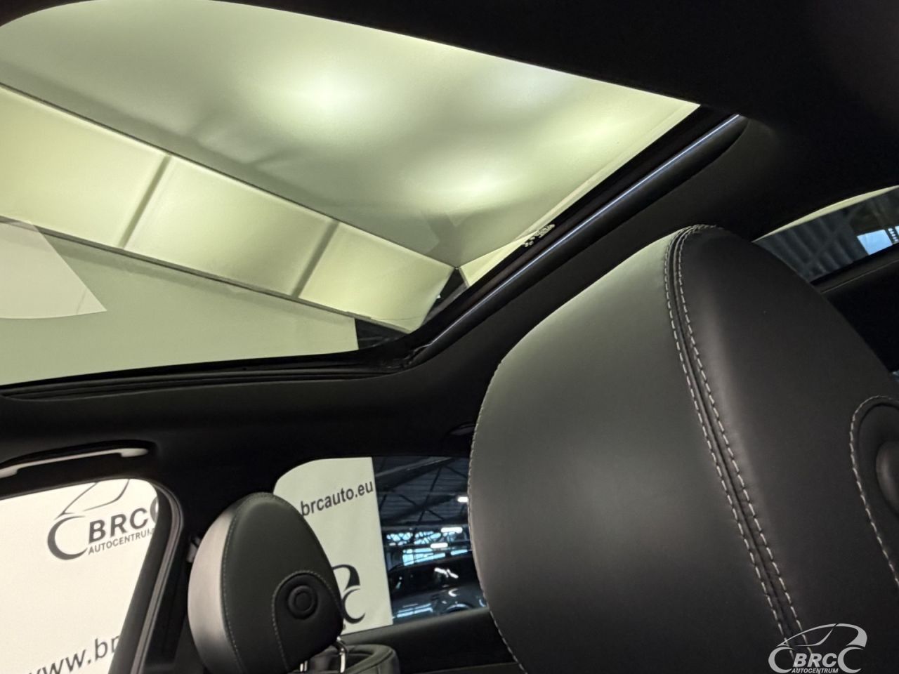 Mercedes-Benz E220 | 25