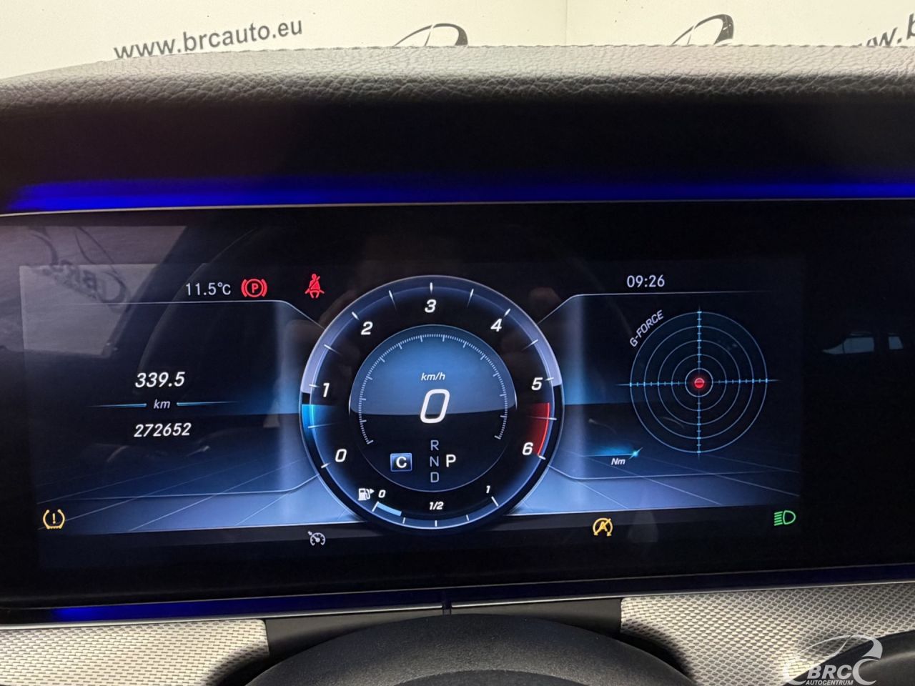 Mercedes-Benz E220 | 31