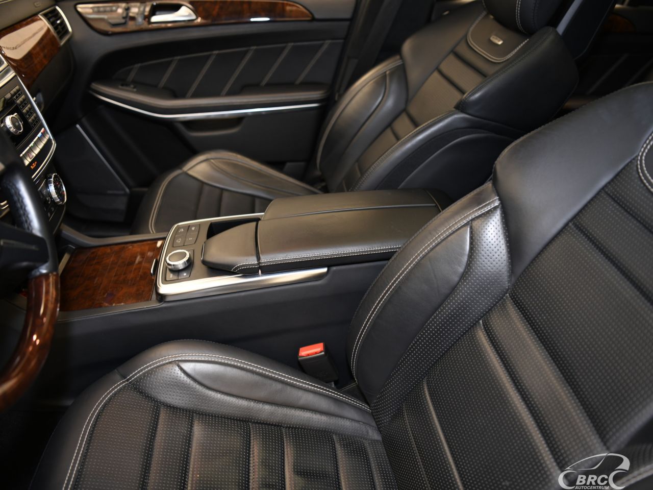 Mercedes-Benz GL63 AMG | 33