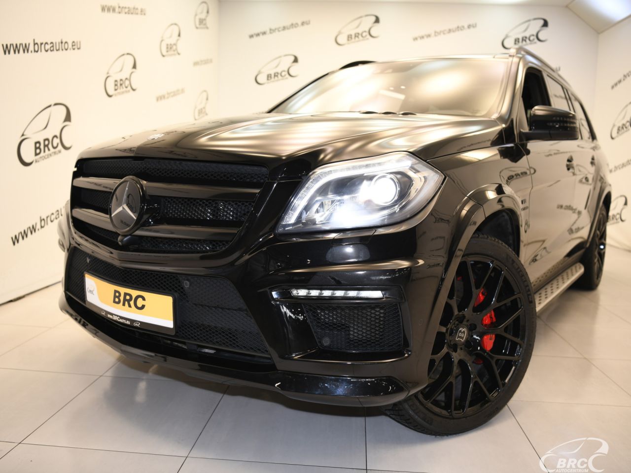 Mercedes-Benz GL63 AMG | 60
