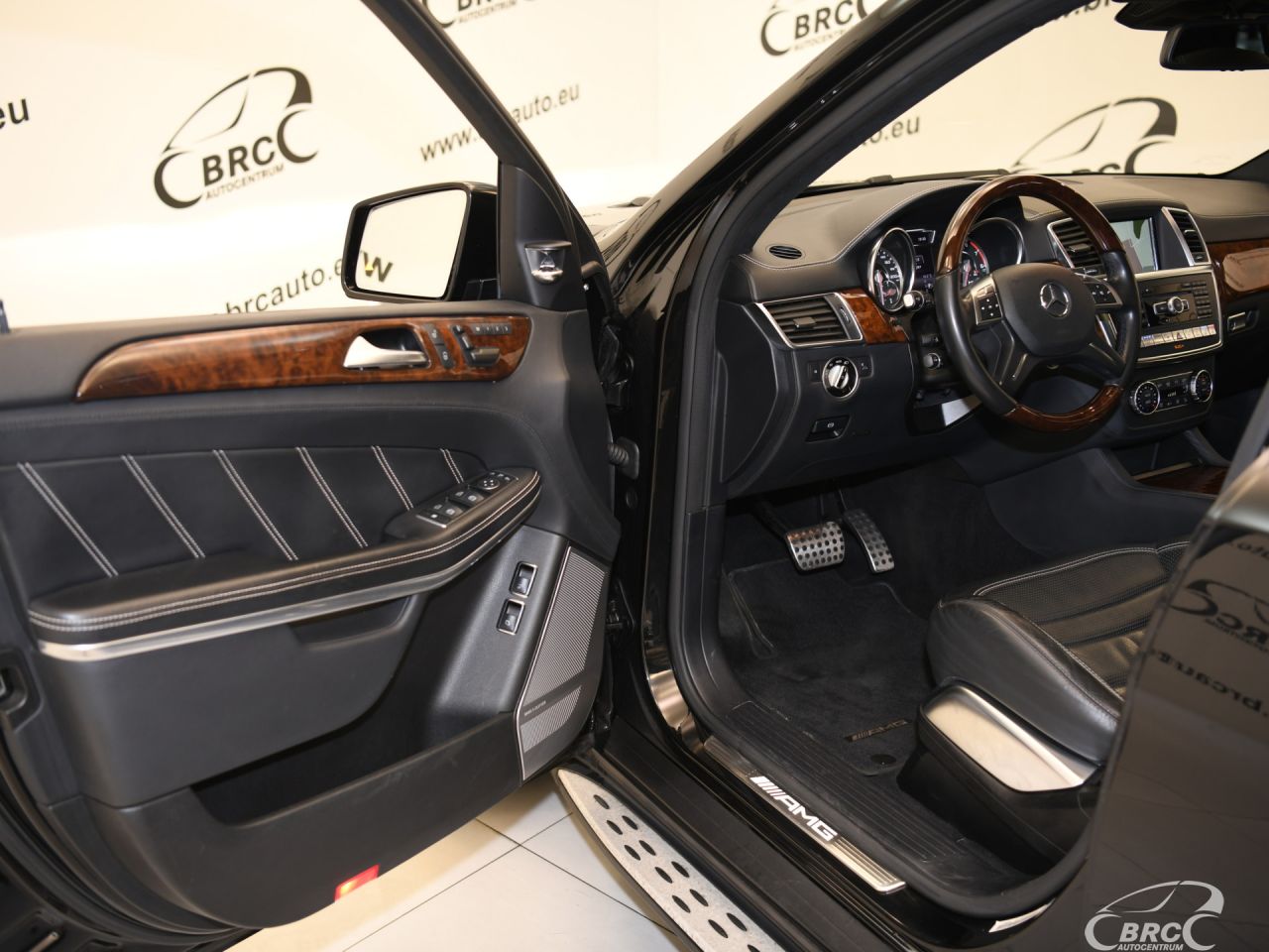 Mercedes-Benz GL63 AMG | 28