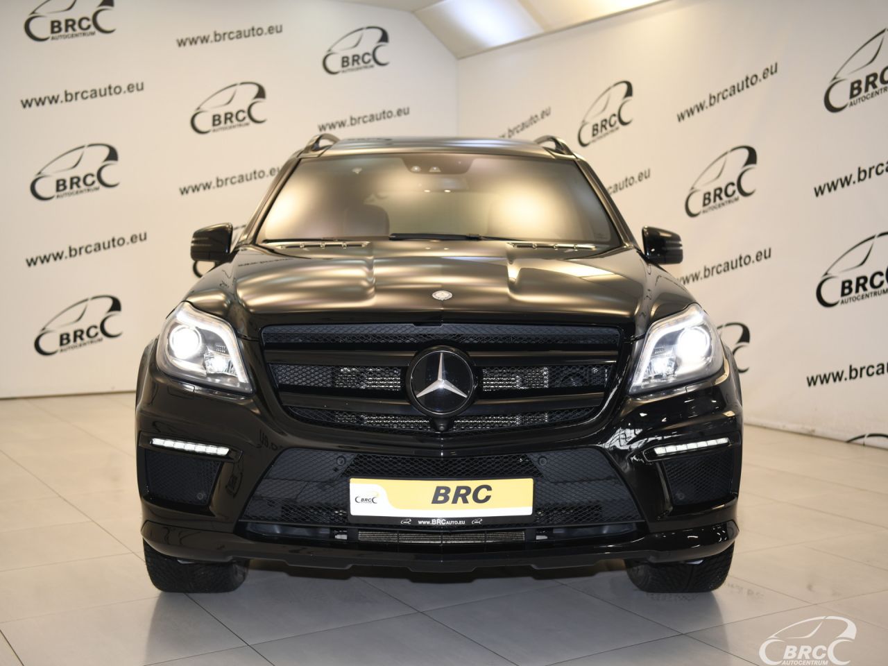 Mercedes-Benz GL63 AMG | 62