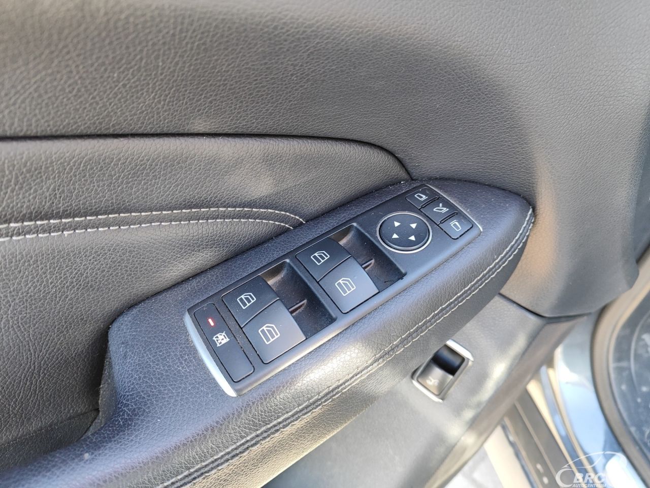 Mercedes-Benz ML350 | 21