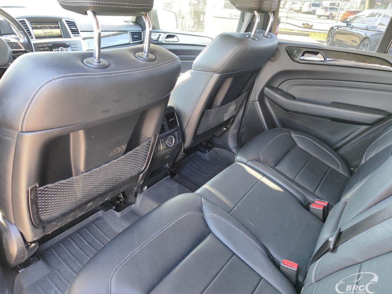 Mercedes-Benz ML350 | 17