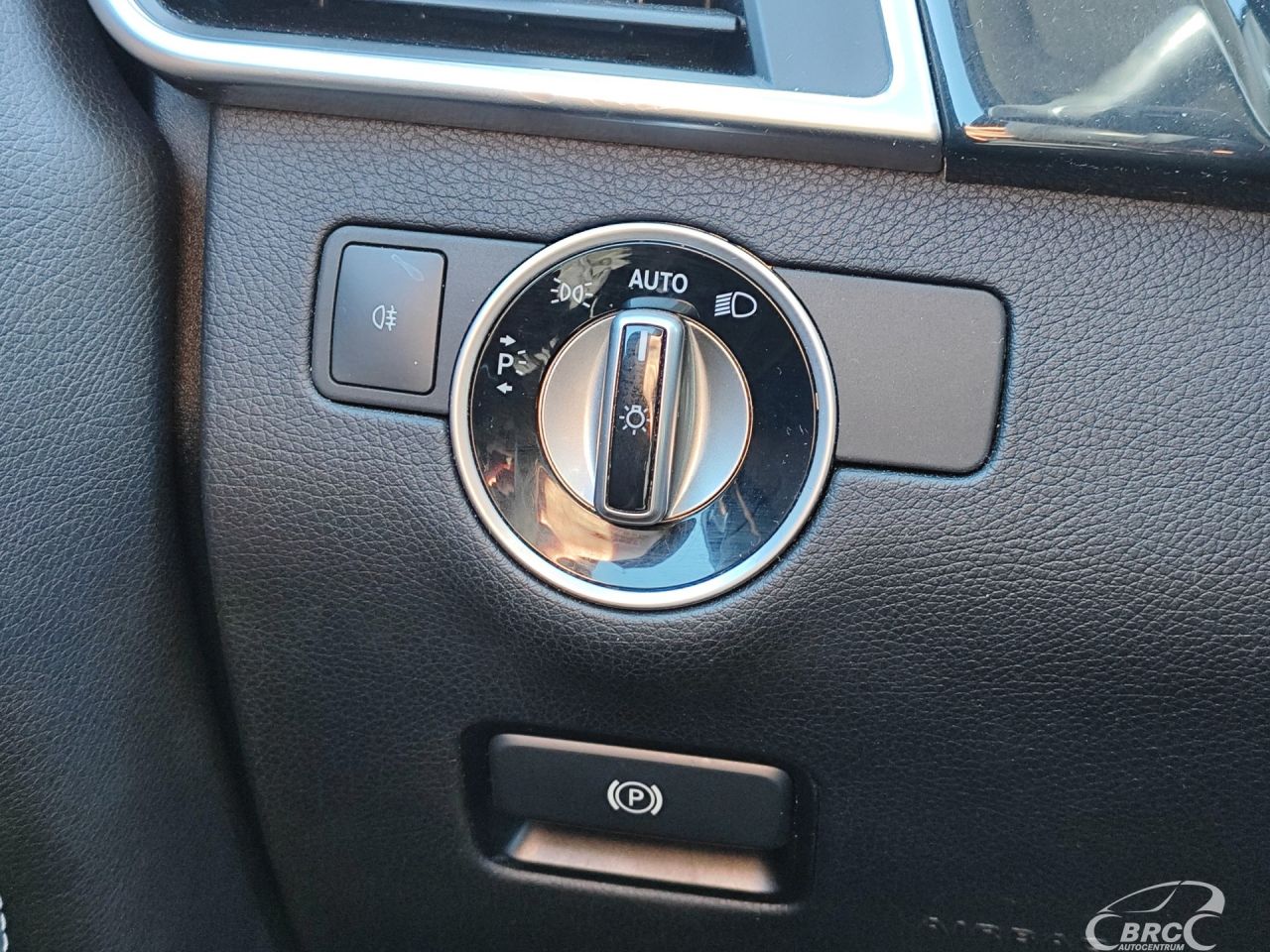 Mercedes-Benz ML350 | 25