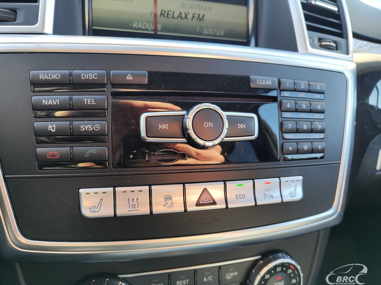 Mercedes-Benz ML350 | 36