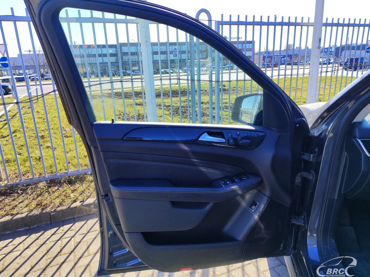 Mercedes-Benz ML350 | 19