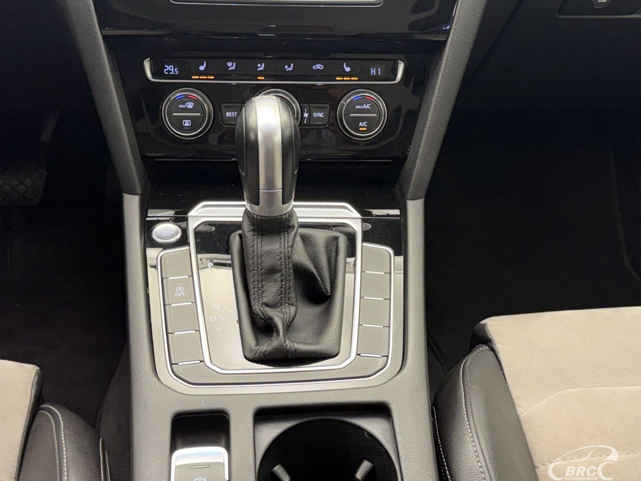 Volkswagen Passat | 19