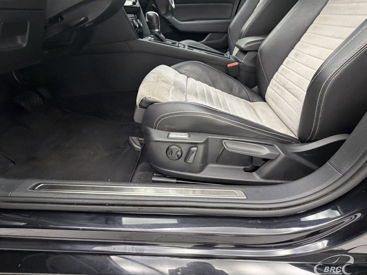 Volkswagen Passat | 23