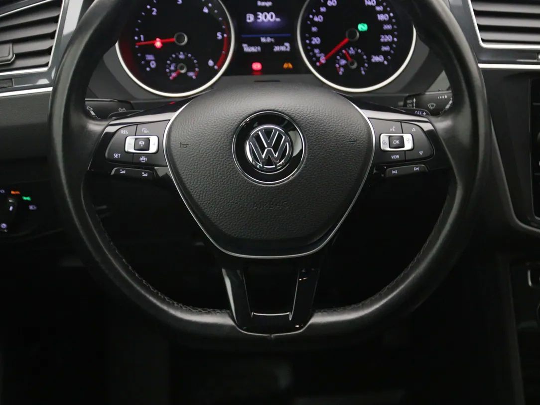 Volkswagen Tiguan | 17