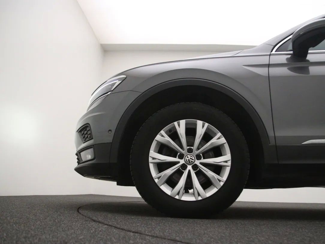 Volkswagen Tiguan | 26