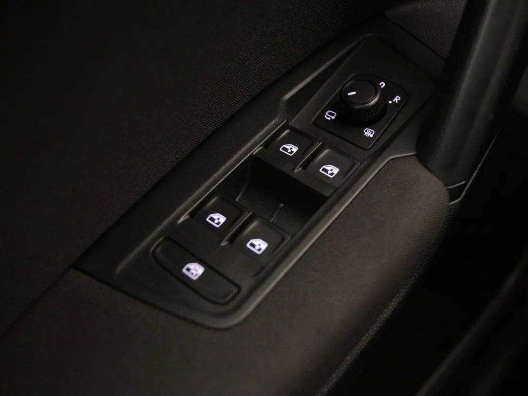 Volkswagen Tiguan | 24