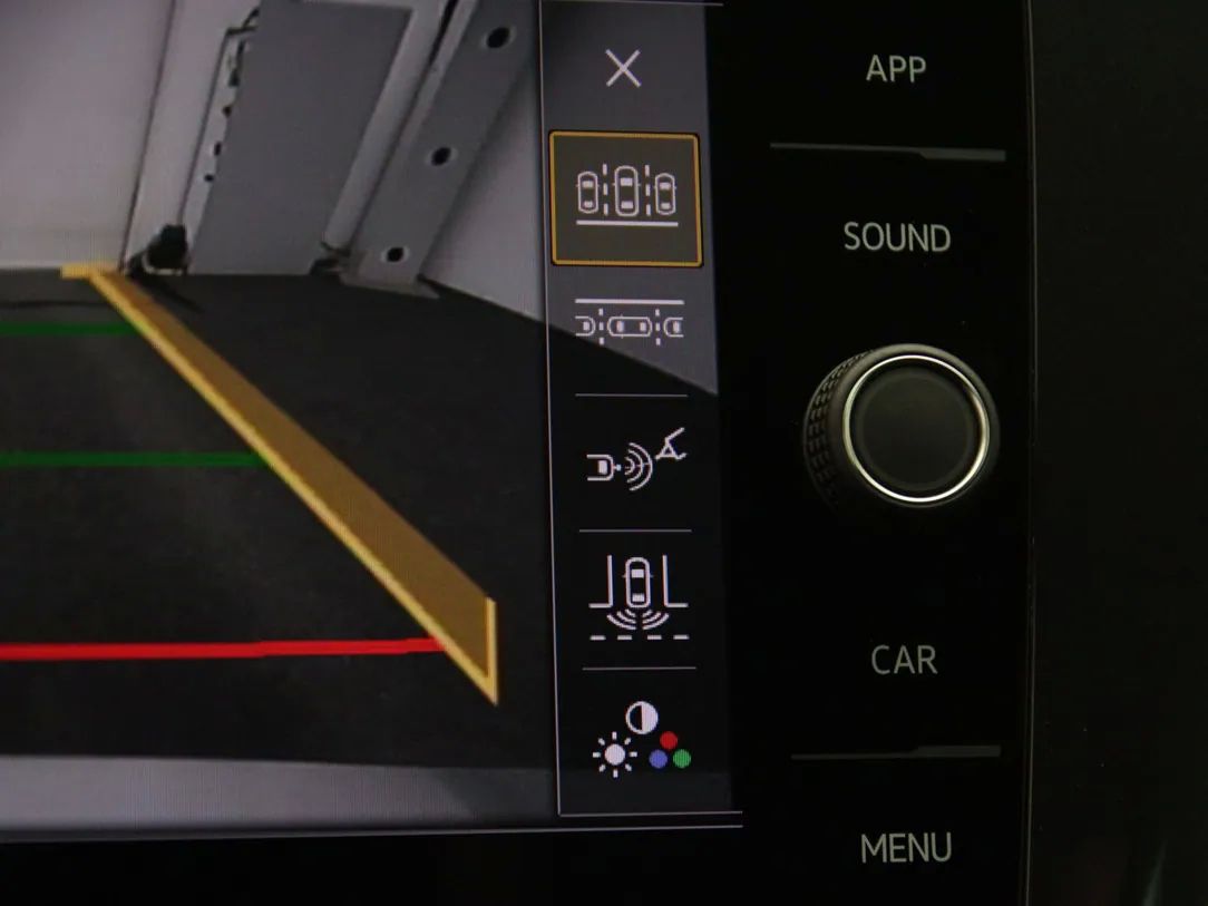 Volkswagen Tiguan | 27