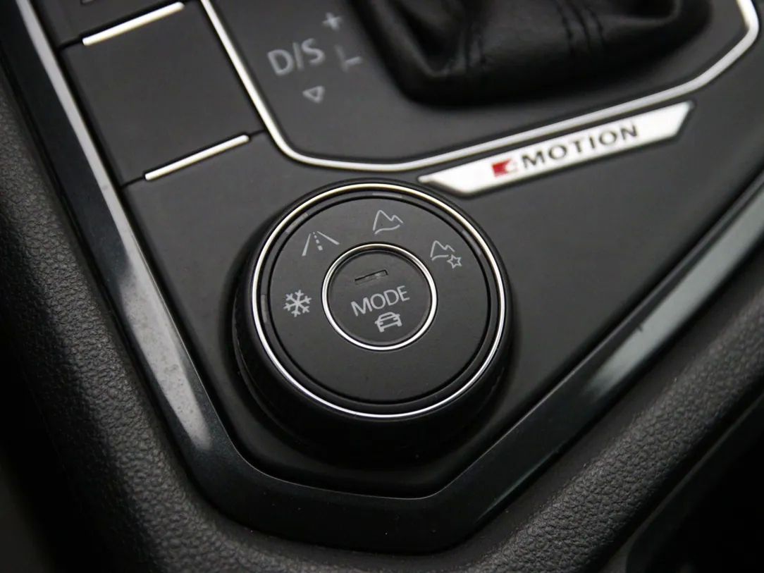 Volkswagen Tiguan | 32