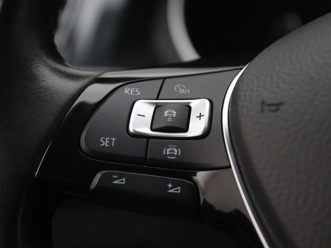 Volkswagen Tiguan | 31