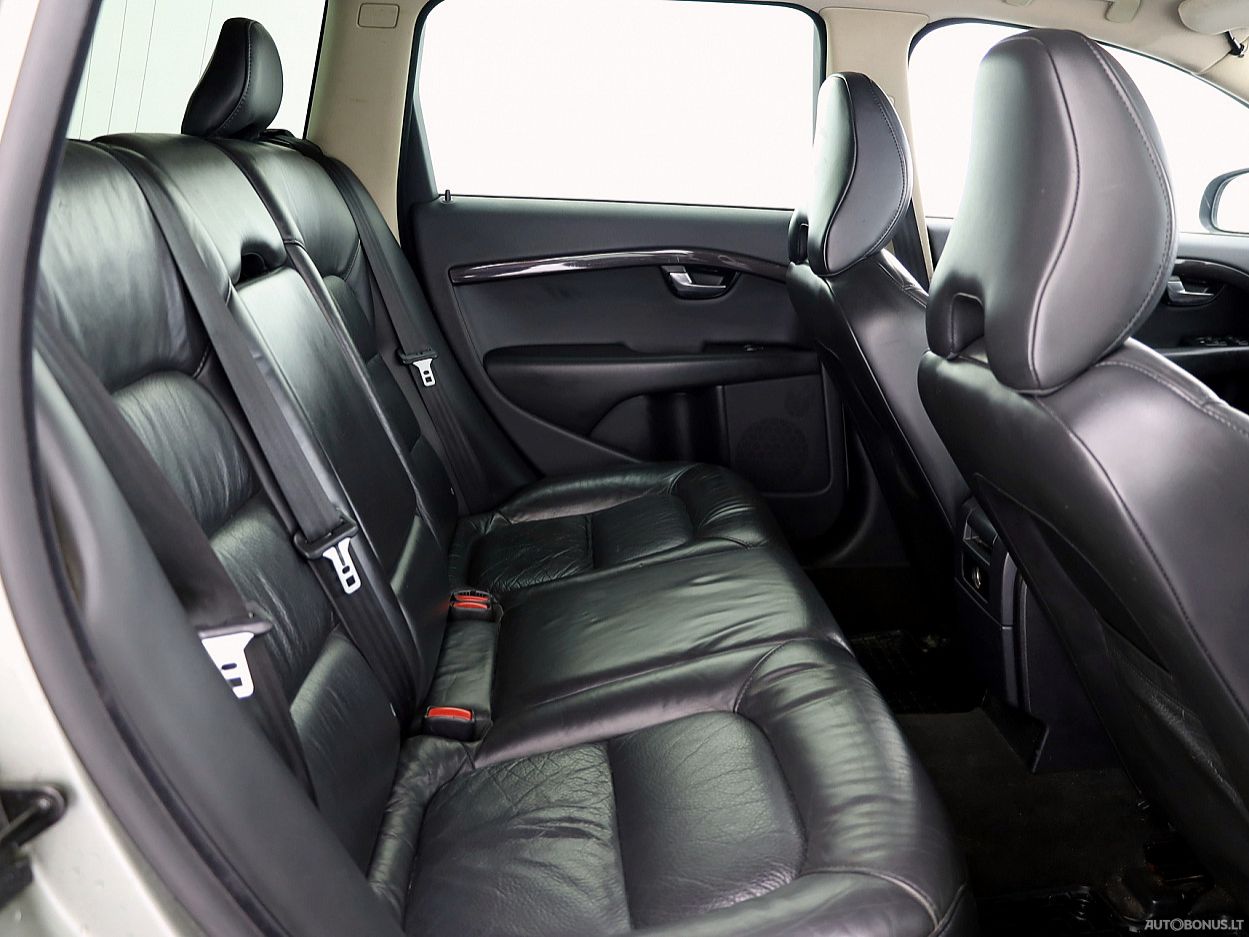Volvo V70 | 6