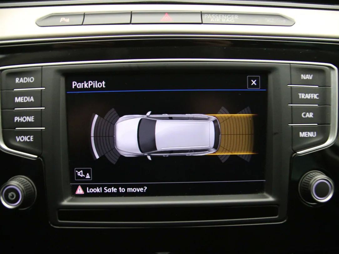 Volkswagen Passat | 23