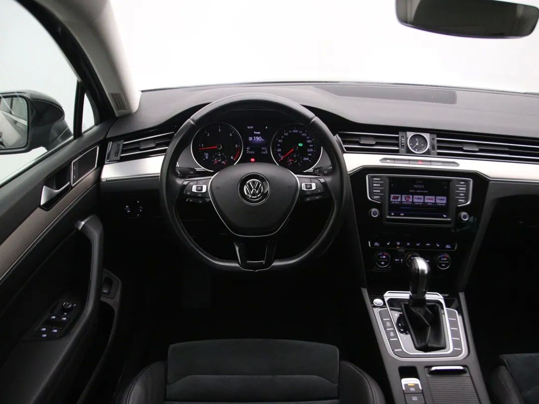 Volkswagen Passat | 16