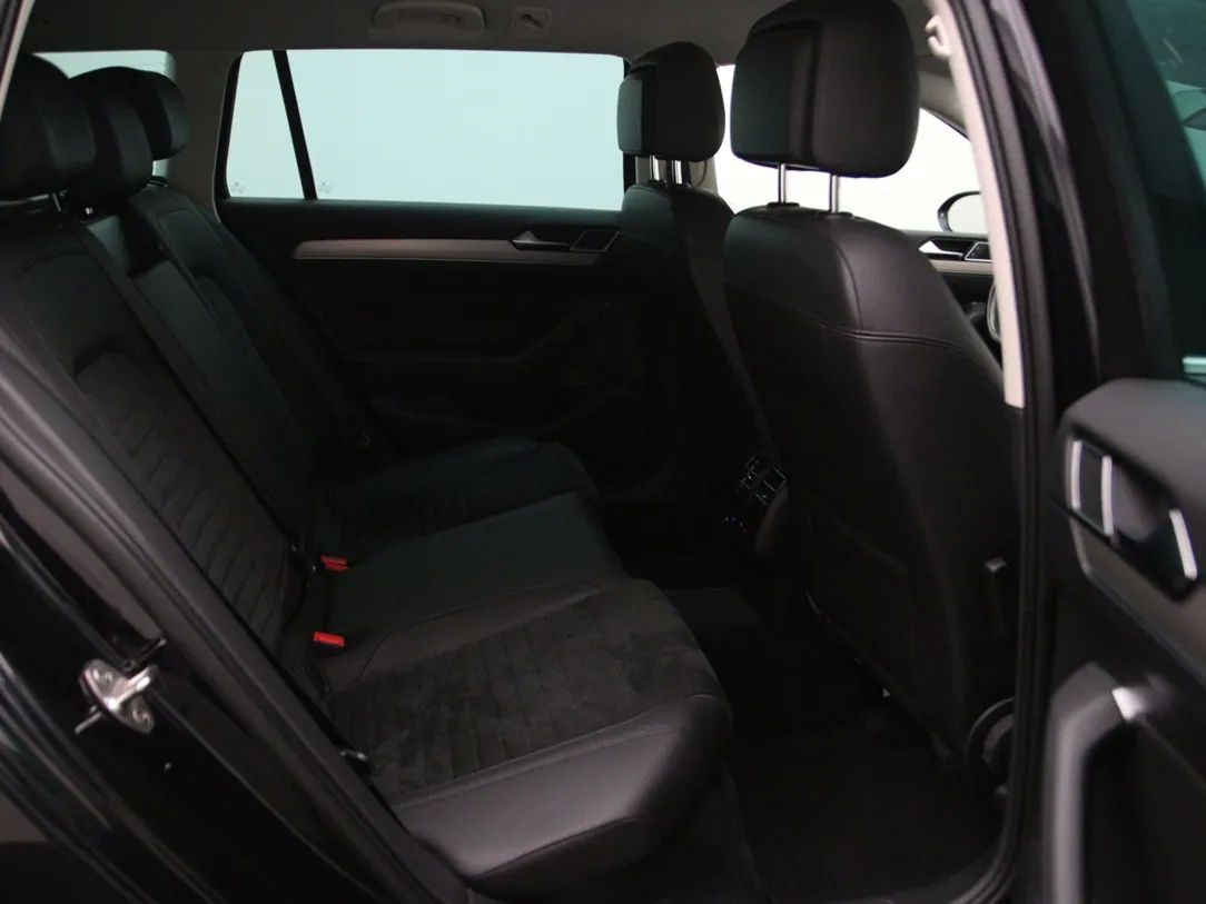 Volkswagen Passat | 14