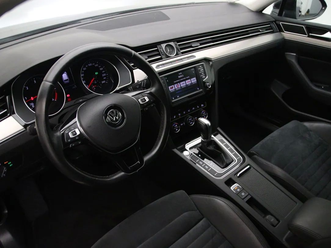 Volkswagen Passat | 15